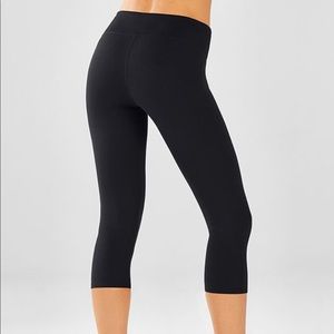 Fabletics Salar Crops